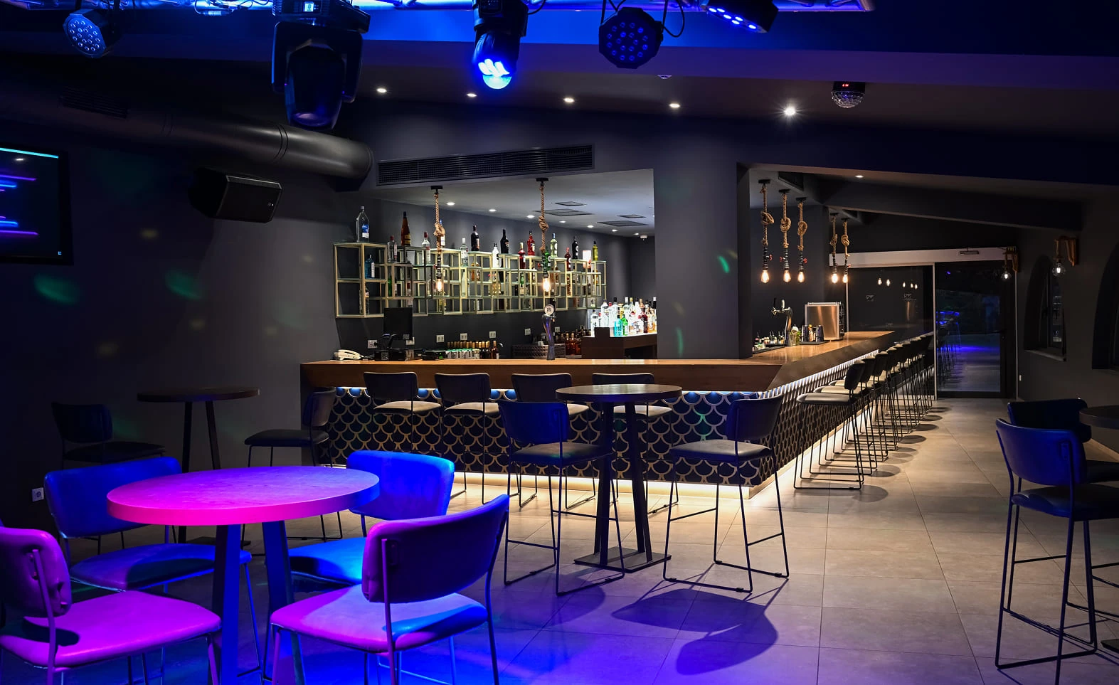 Dionysus Music Bar · Nana Golden Beach