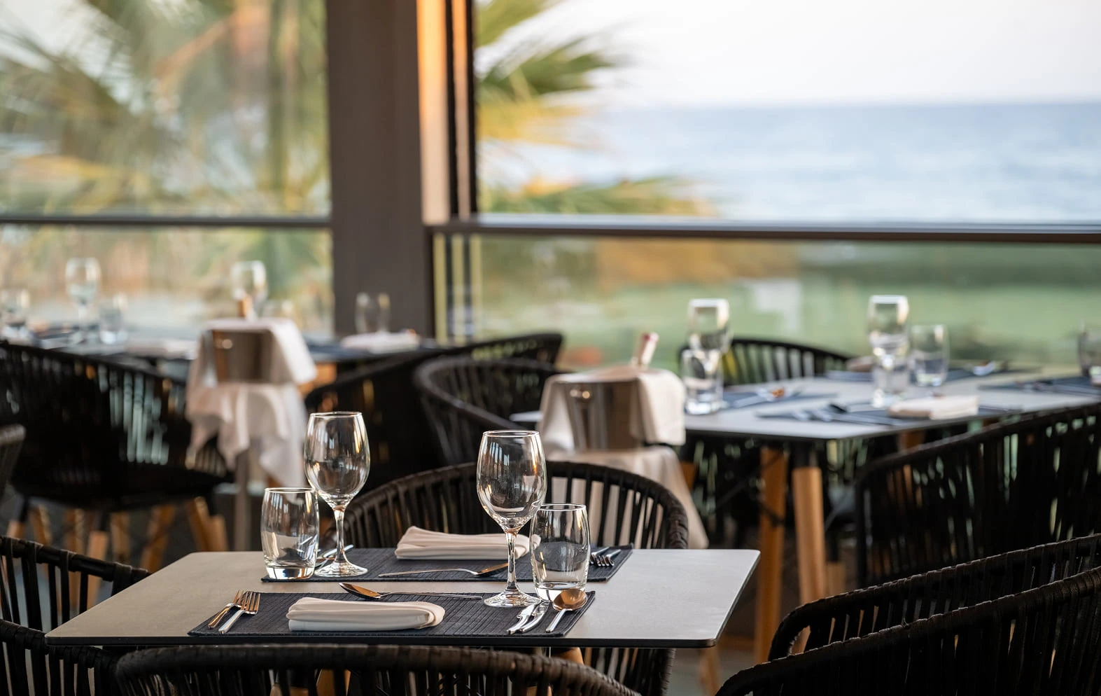 Nami Asian À la Carte Restaurant · Nana Golden Beach