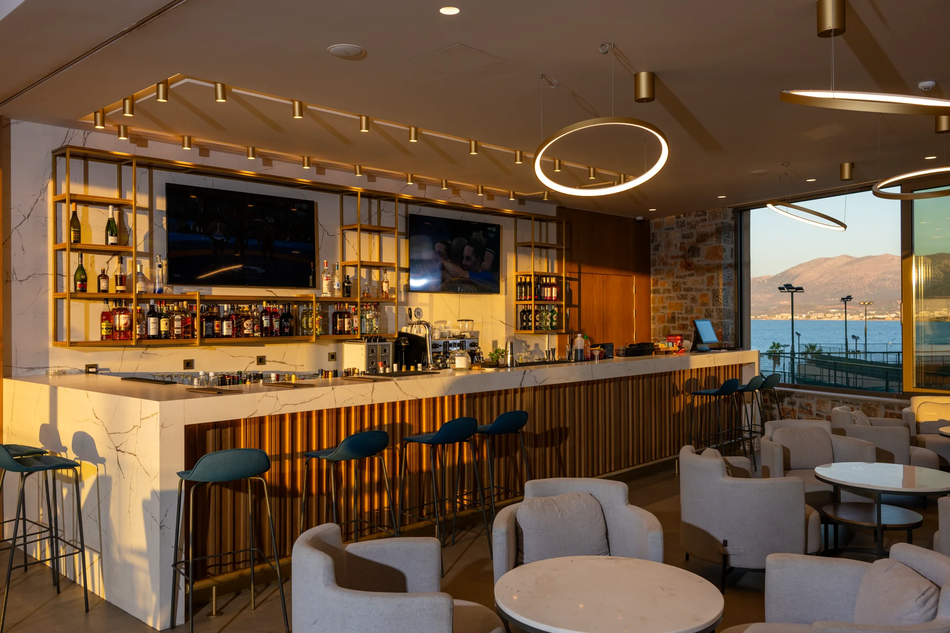 Sports Bar · Nana Golden Beach