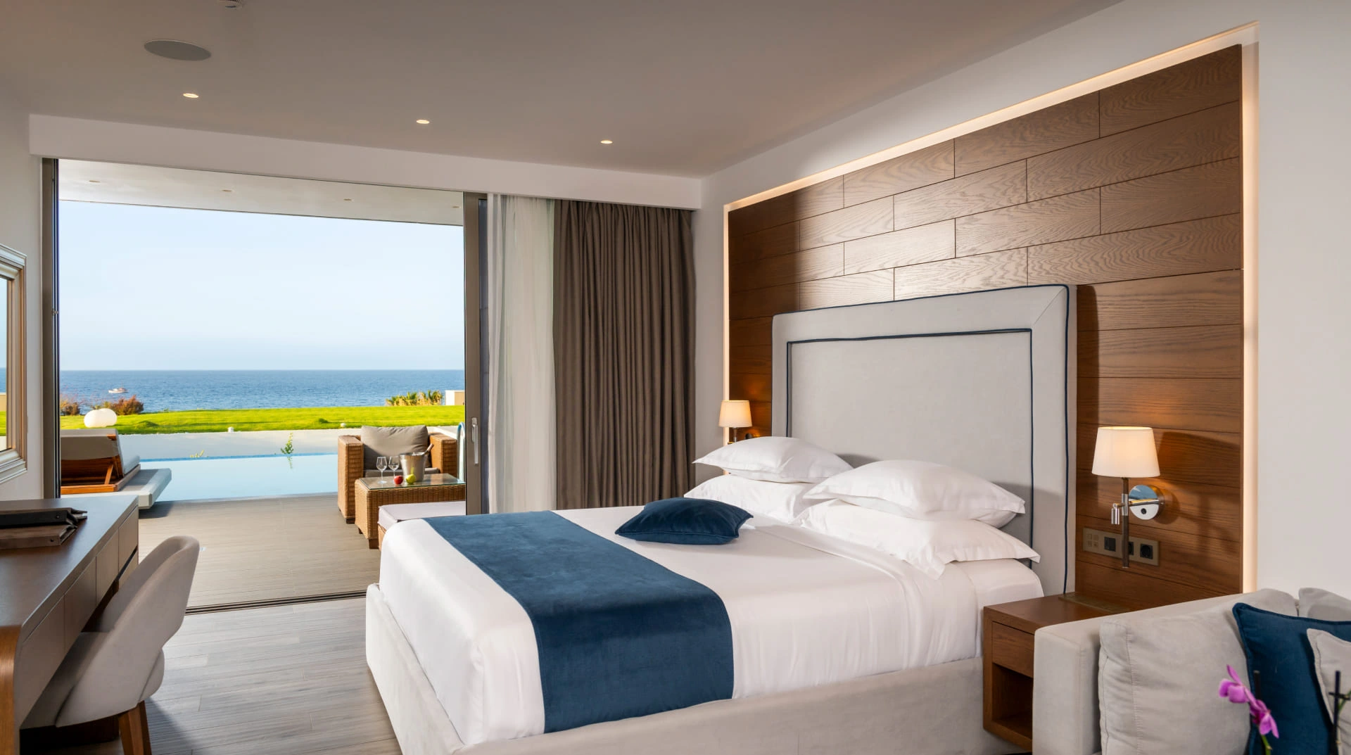 Honeymoon Suite at Nana Princess