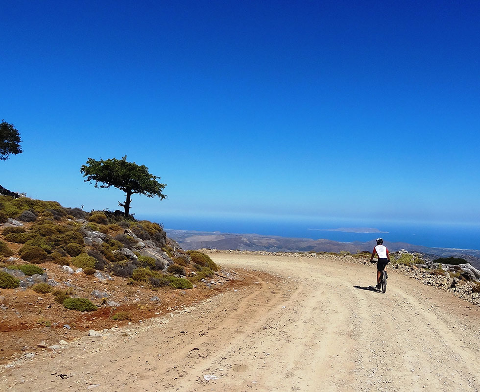 Cycling Creta