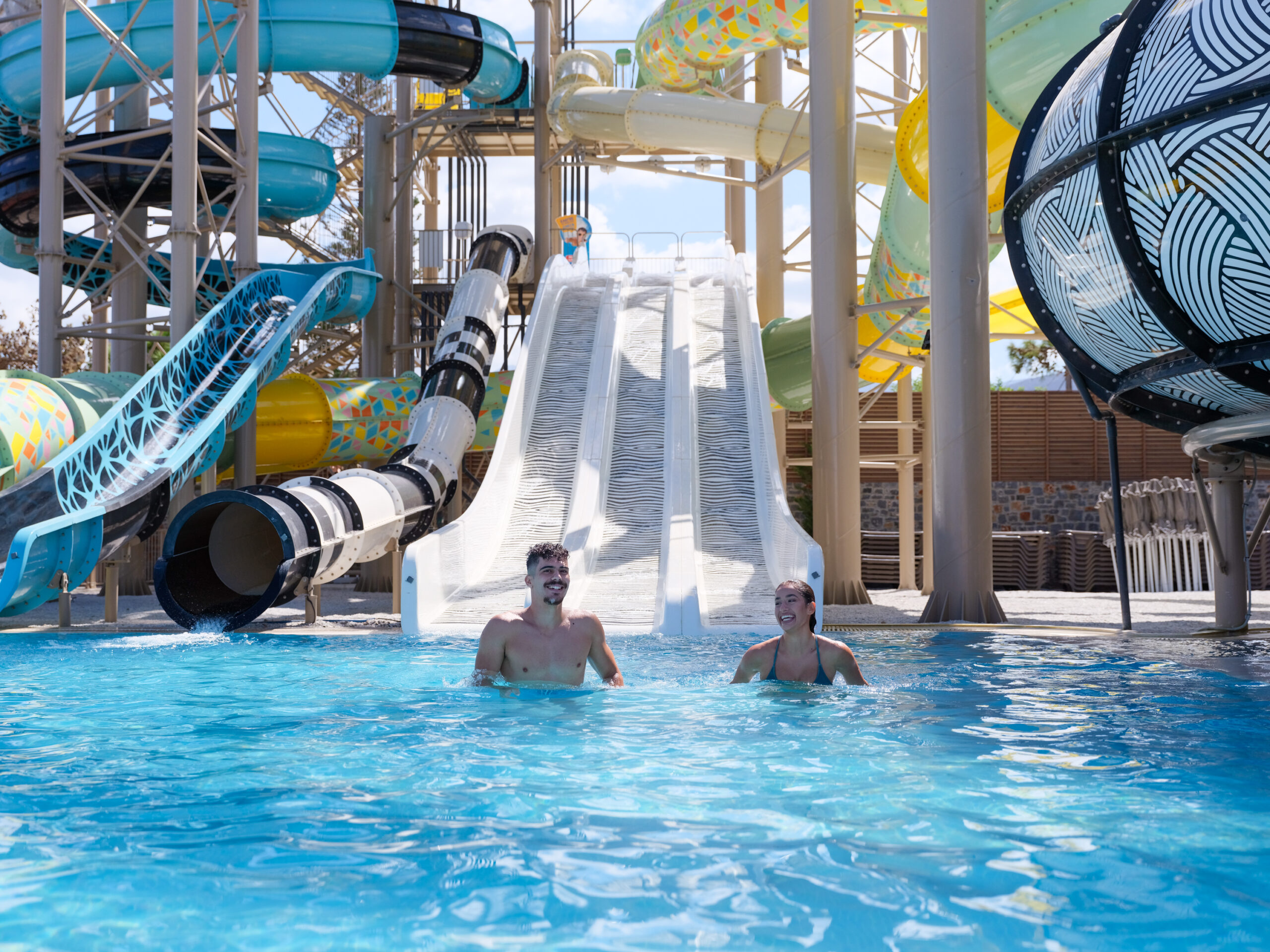 Nana Golden Beach Water Park · 10