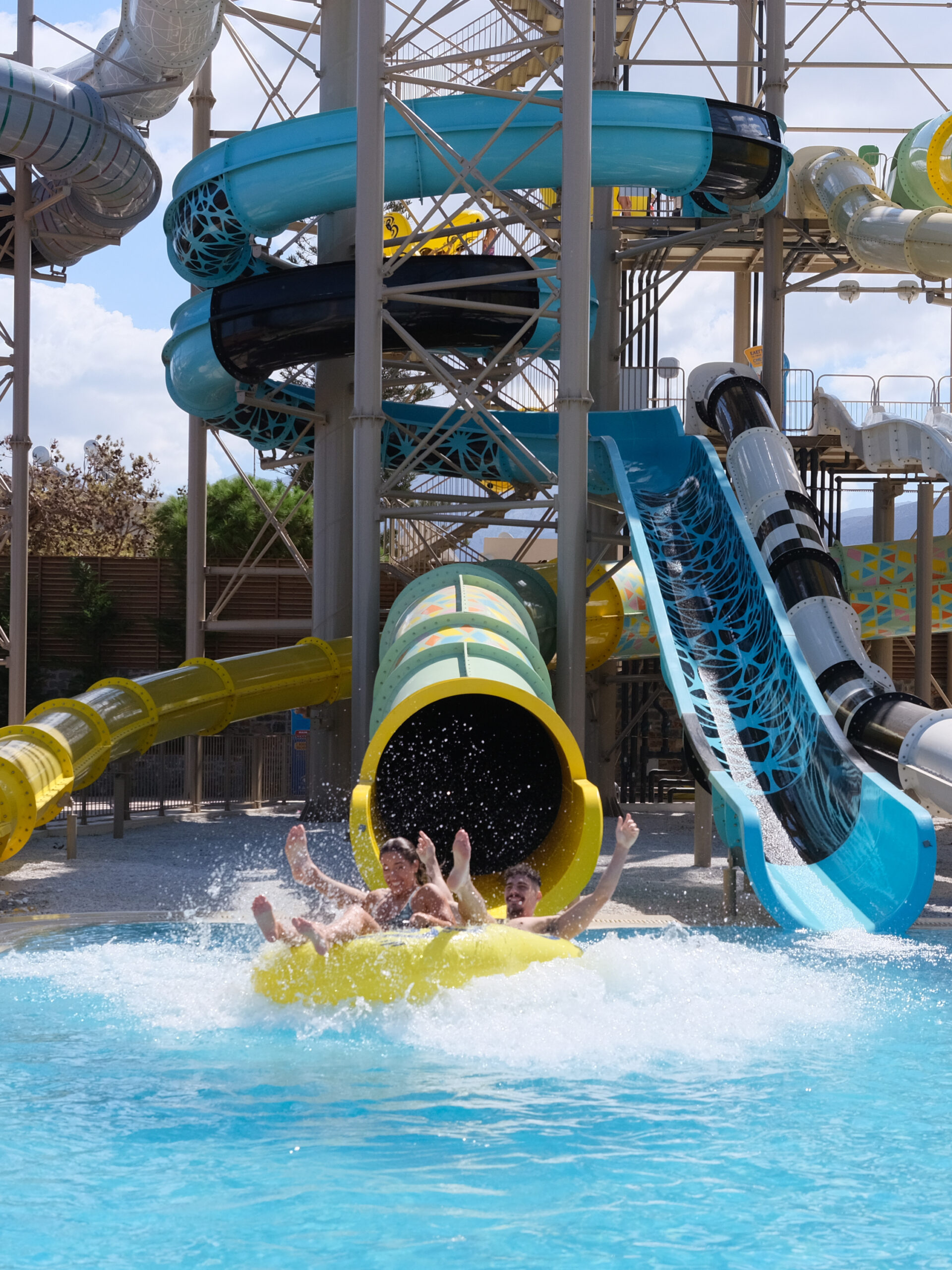 Nana Golden Beach Water Park · 4