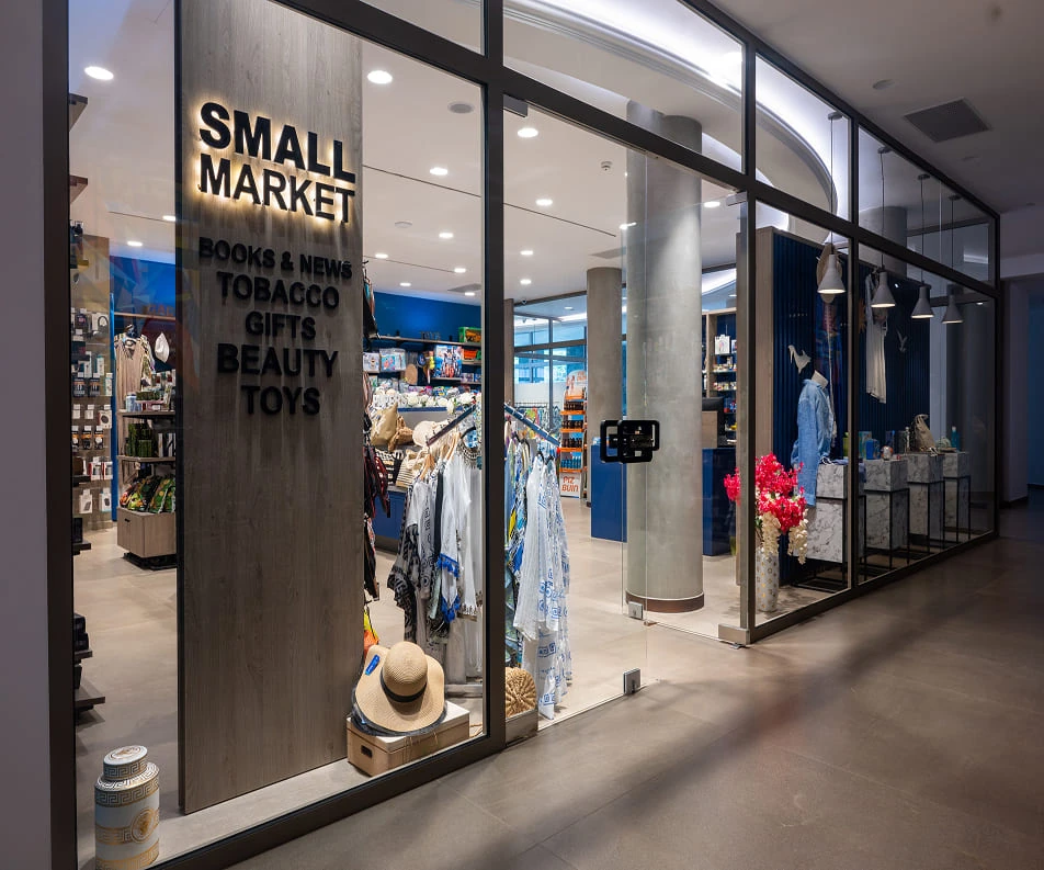 Stores · Nana Royal